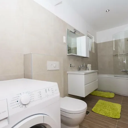 Rozana - Beachfront Wellness Retreat Seget Vranjica
