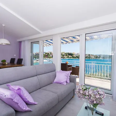 Rozana - Beachfront Wellness Retreat * Seget Vranjica