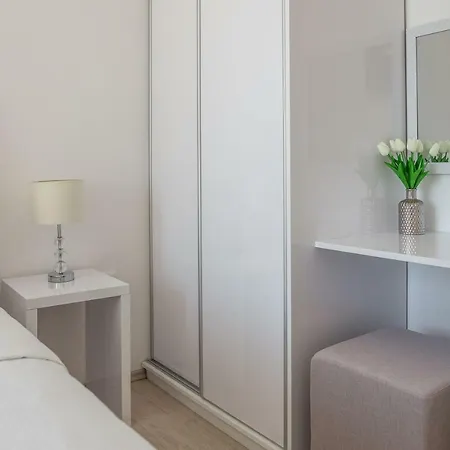 Rozana - Beachfront Wellness Retreat Apartment *